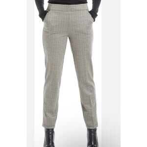 Max Studio, size Medium